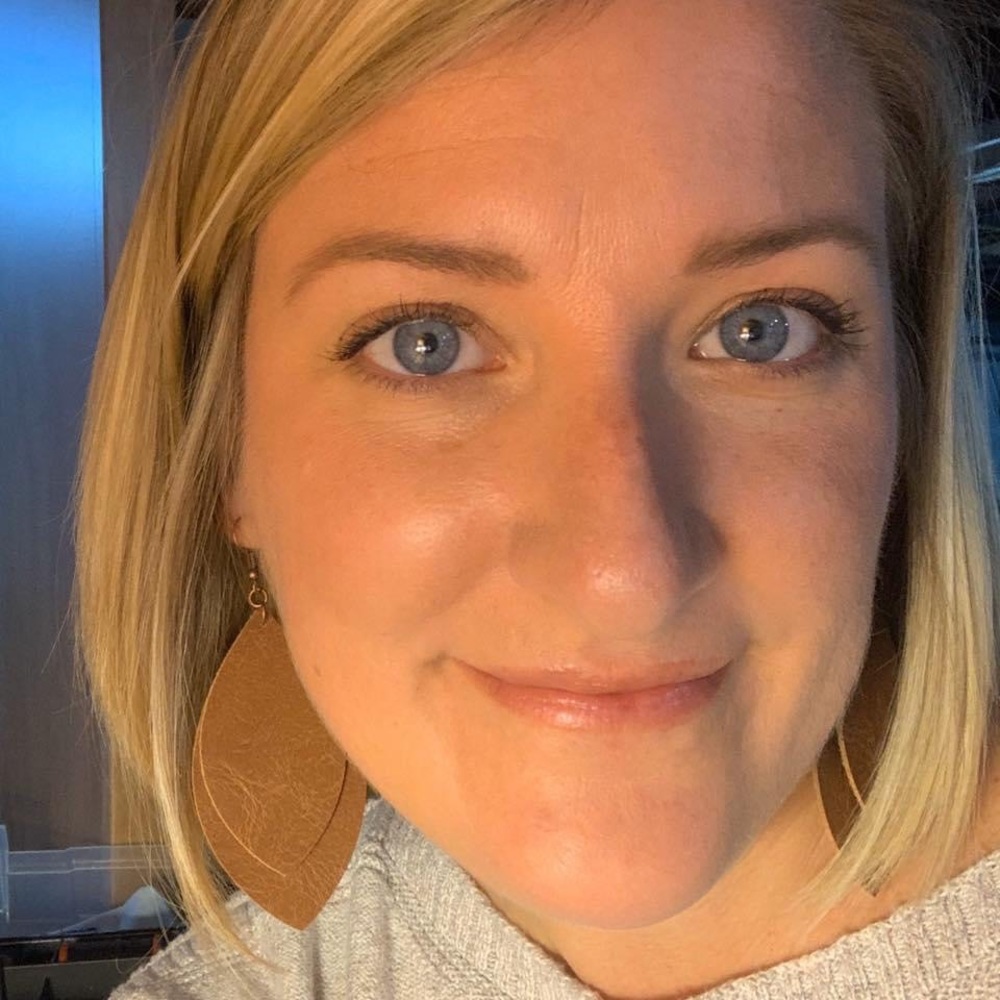 Meet your Posher, Jennifer